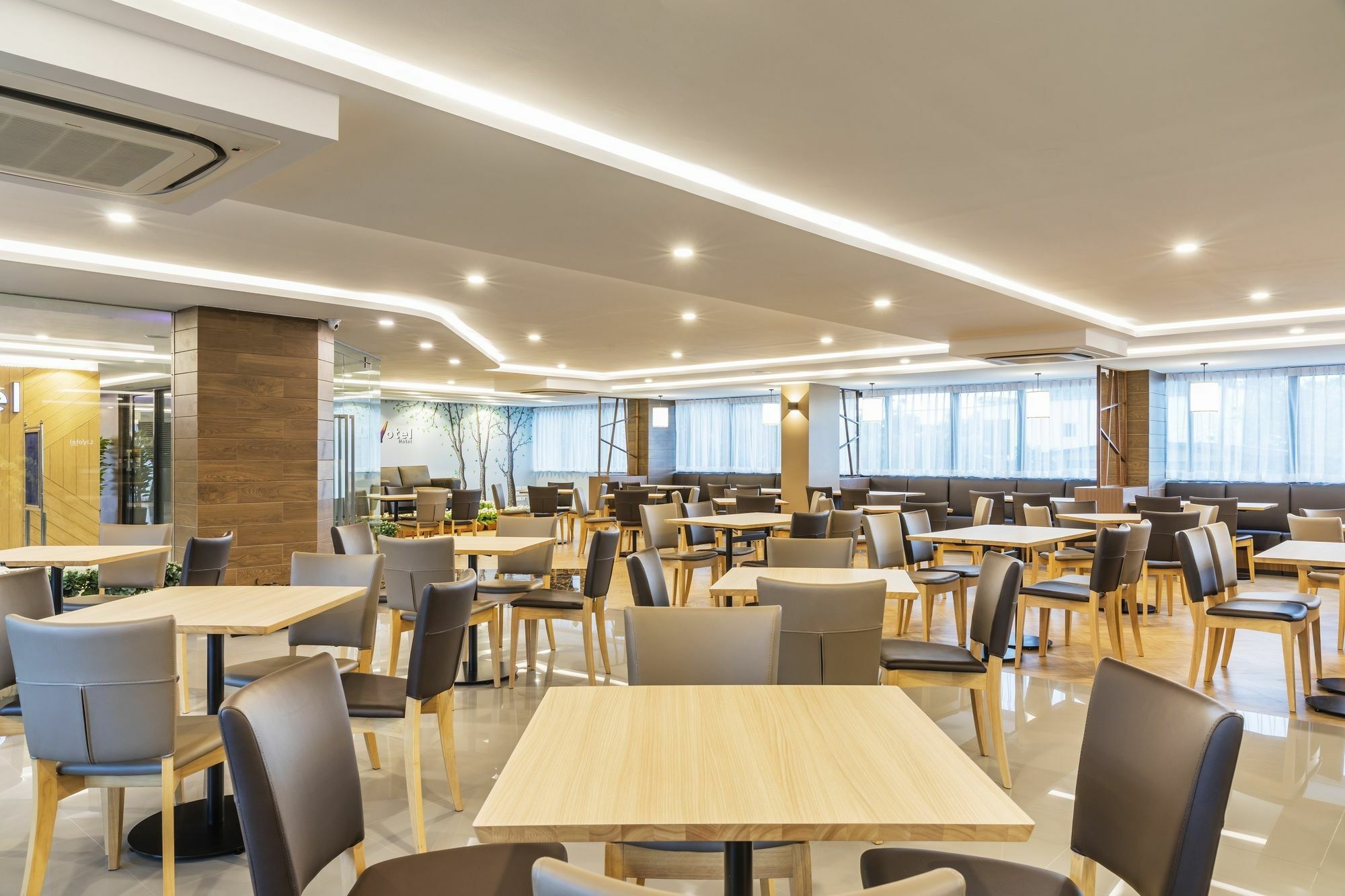 Livotel Hotel Hua Mak Банкок Екстериор снимка